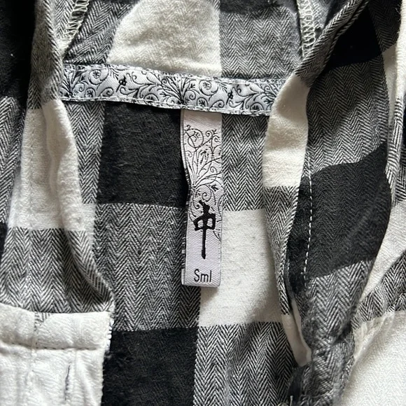 Red Dragon Button Up w Ruffle Bum - Picture 5 of 6